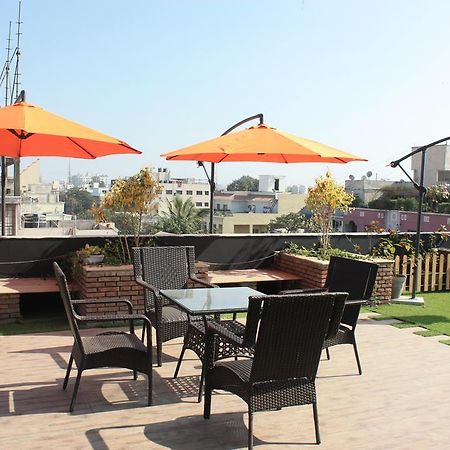 Stay10 Luxury Service Apartment Indore Esterno foto