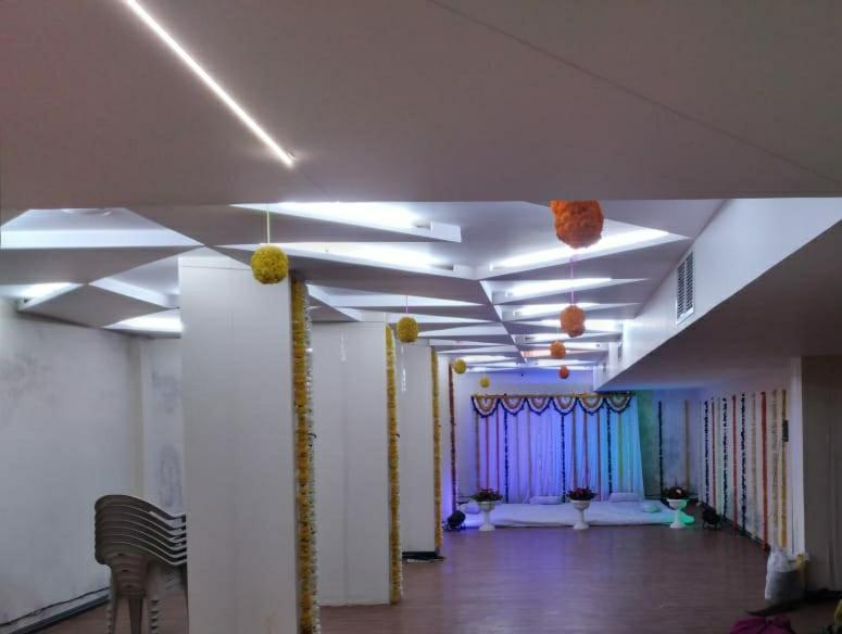 Stay10 Luxury Service Apartment Indore Esterno foto