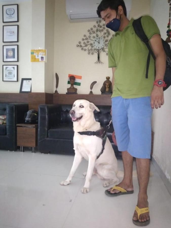 Stay10 Luxury Service Apartment Indore Esterno foto