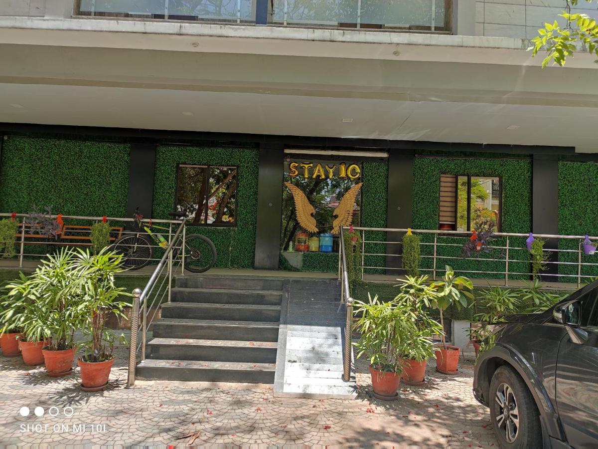 Stay10 Luxury Service Apartment Indore Esterno foto